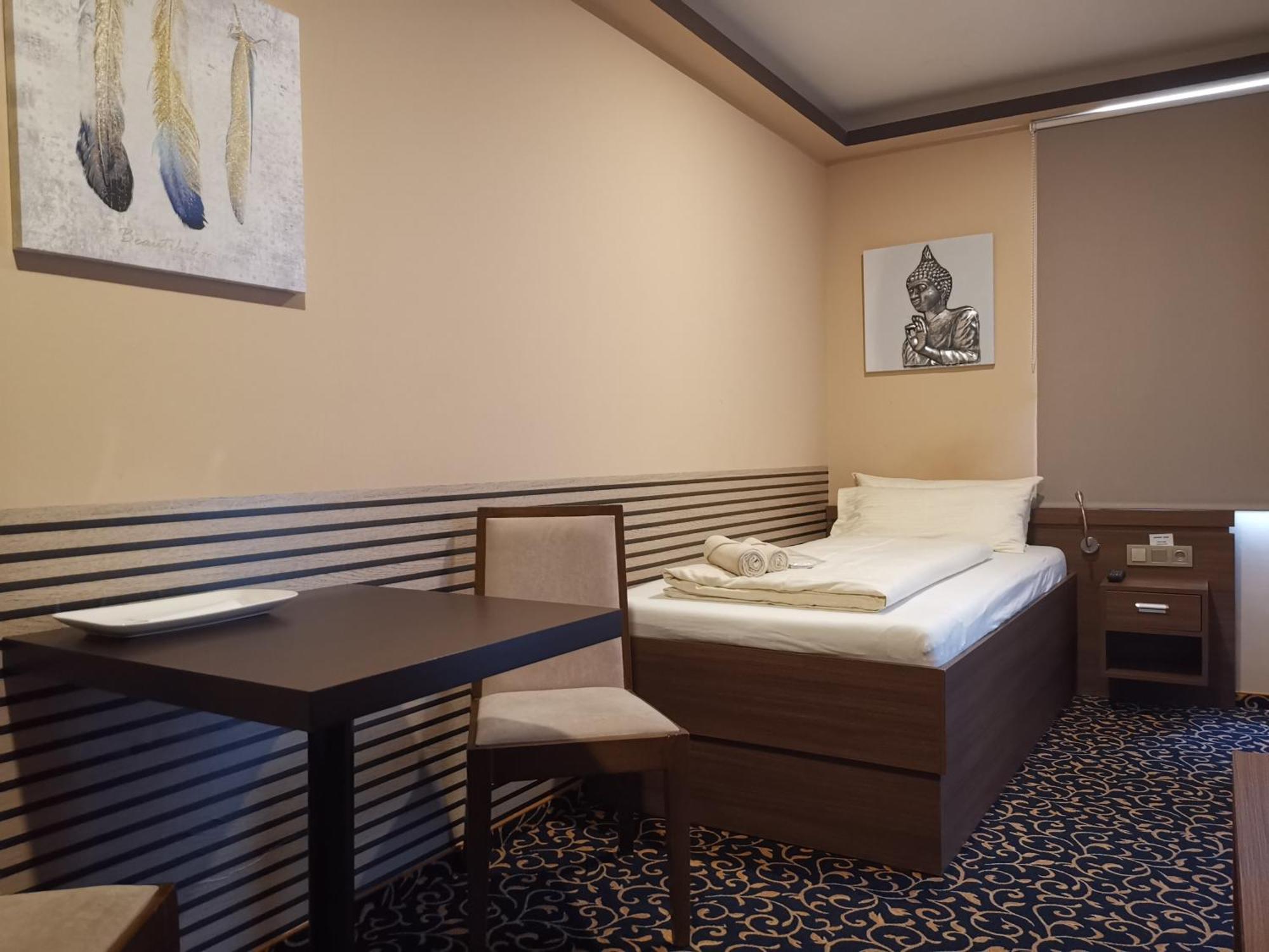 Hotel Zum Weissen Ochsen Άαλεν Εξωτερικό φωτογραφία