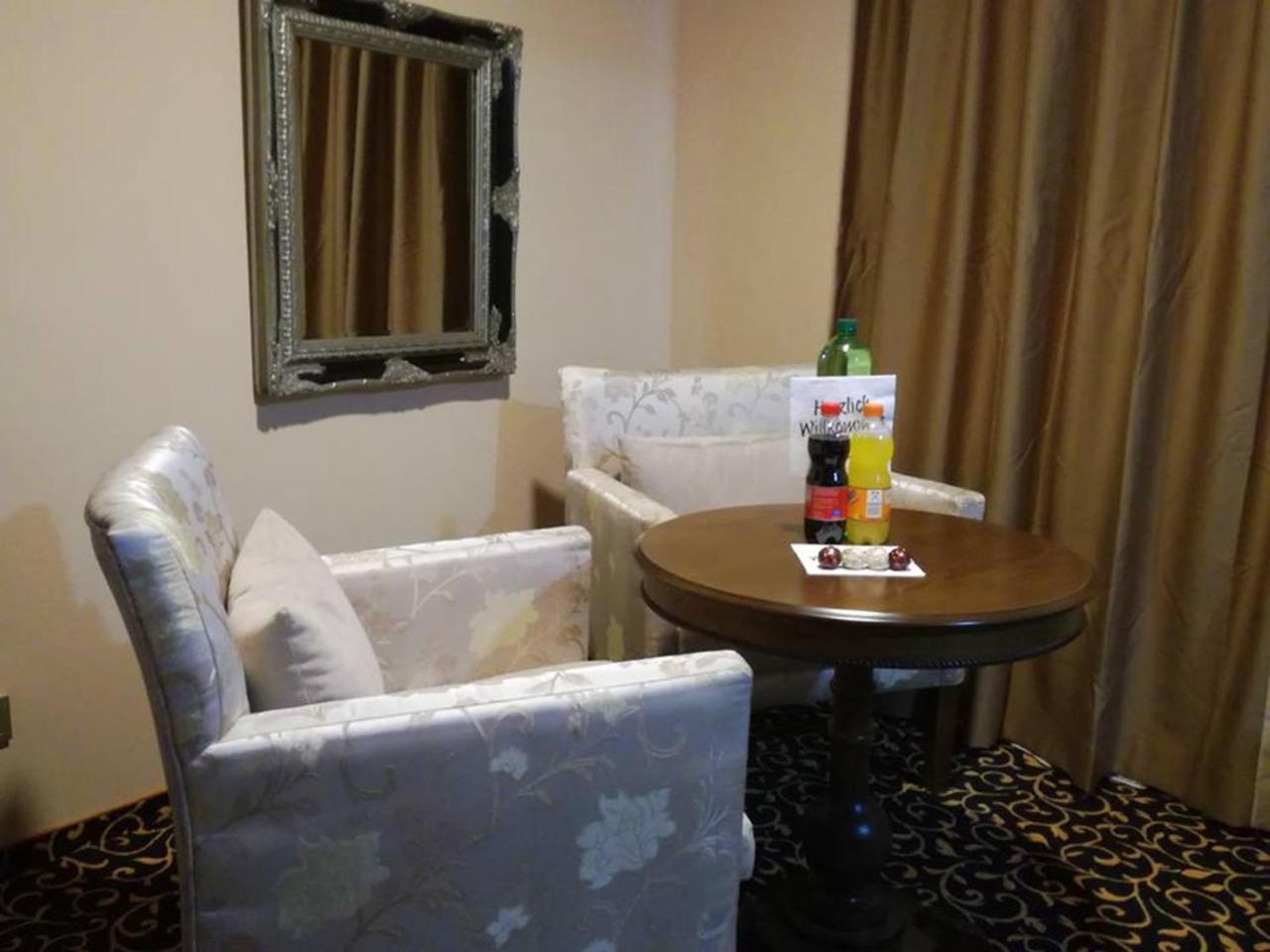 Hotel Zum Weissen Ochsen Άαλεν Εξωτερικό φωτογραφία
