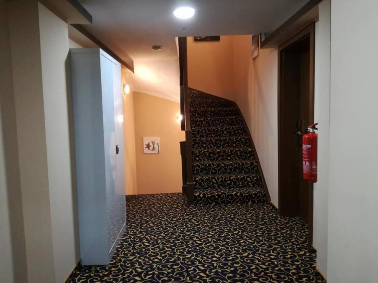 Hotel Zum Weissen Ochsen Άαλεν Εξωτερικό φωτογραφία