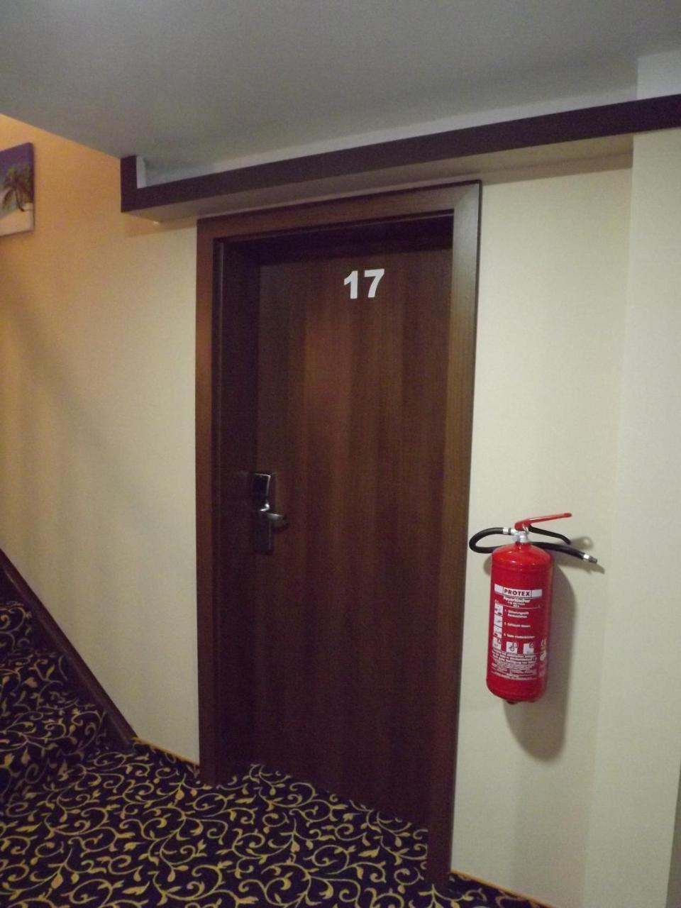 Hotel Zum Weissen Ochsen Άαλεν Εξωτερικό φωτογραφία