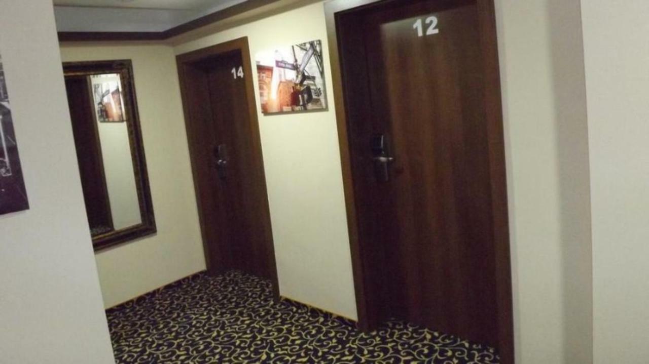Hotel Zum Weissen Ochsen Άαλεν Εξωτερικό φωτογραφία